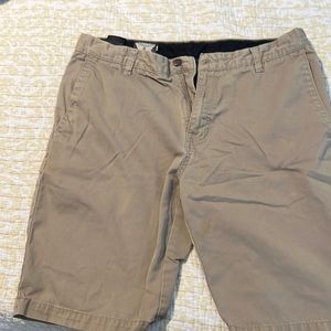 Mens Volcom shorts. (Mild staining)